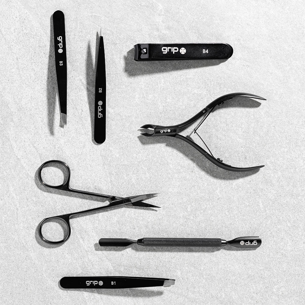 GRIP® Tweezer Slanted Tip Matte Black MB1 Grip Beauty Tools